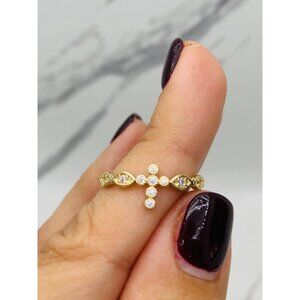 ❤️ 14k solid gold women’s ring  ❤️ Size 8.25 ❤️ cross